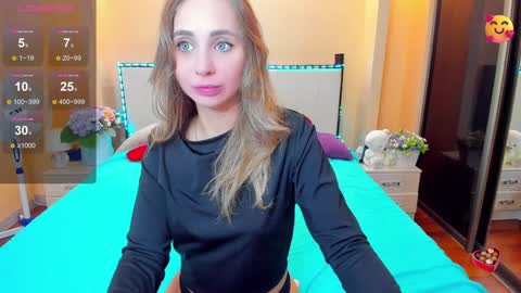 Julia online show from December 2024 06:36:01 AM