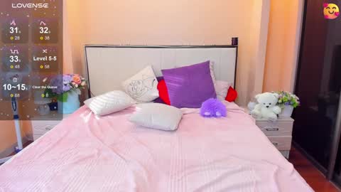 Julia online show from January 2025 05:13:01 AM