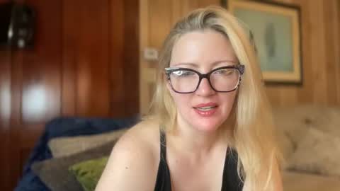 Snapshot of perfectnips742 chatting on July 2026 07:07:02 PM Nelly online show from July 2026 07:07:02 PM