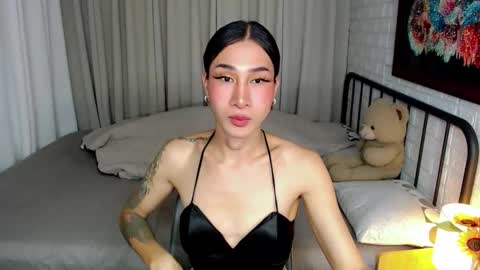 Chloe online show from December 2025 01:25:02 AM