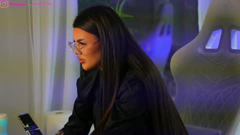 Dee online show from January 2025 09:49:02 AM