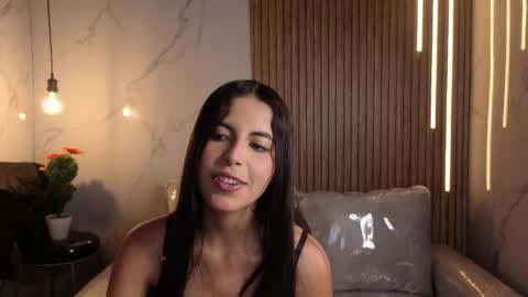 perla_lovely online show from May 2026 12:43:02 PM