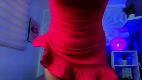 Snapshot of perlaa_moon_ chatting on June 2026 03:32:01 PM PERLA online show from June 2026 03:32:01 PM