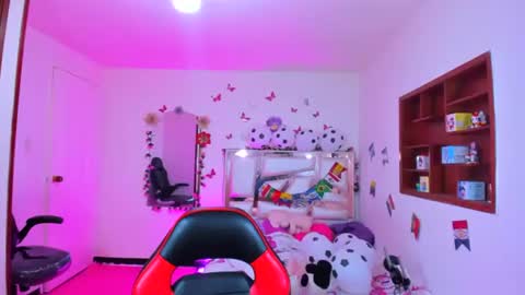 PERLA online show from July 2026 11:44:01 PM