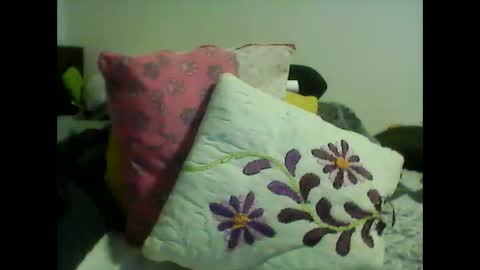 perlita070822 online show from October 2025 04:42:01 AM