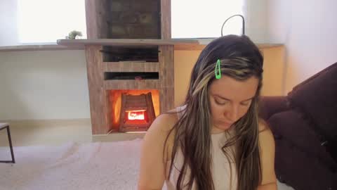 Marie online show from January 2025 02:42:02 PM