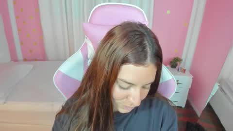 Marie online show from November 2025 09:42:02 AM