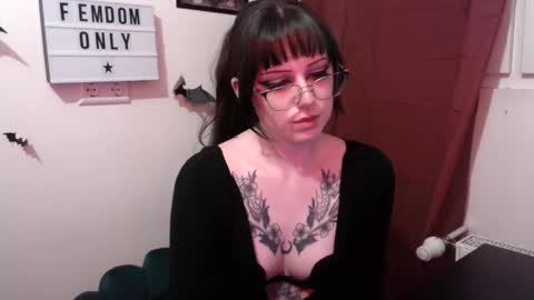 Persephone online show from April 2026 12:07:01 PM