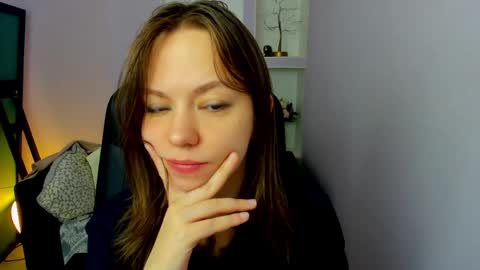 Snapshot of persinaky chatting on April 2026 03:42:01 PM horror flying on the wings of the night.... online show from April 2026 03:42:01 PM