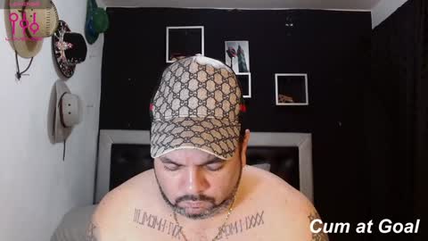 Snapshot of perverseveteranmanxxx chatting on January 2025 04:29:01 AM Carlos online show from January 2025 04:29:01 AM