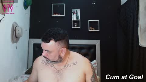 Snapshot of perverseveteranmanxxx chatting on January 2025 10:44:02 PM Carlos online show from January 2025 10:44:02 PM