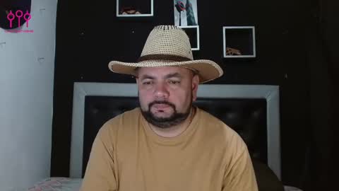 Snapshot of perverseveteranmanxxx chatting on February 2025 02:48:02 PM Carlos online show from February 2025 02:48:02 PM