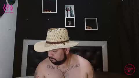 Snapshot of perverseveteranmanxxx chatting on March 2025 03:50:01 AM Carlos online show from March 2025 03:50:01 AM