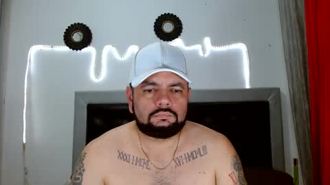 Snapshot of perverseveteranmanxxx chatting on September 2025 02:25:01 AM Carlos online show from September 2025 02:25:01 AM