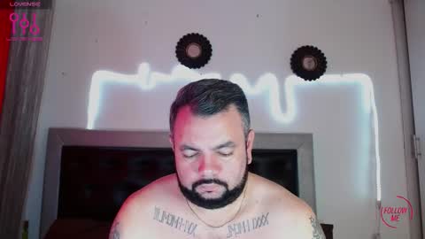 Snapshot of perverseveteranmanxxx chatting on October 2025 01:08:02 PM Carlos online show from October 2025 01:08:02 PM