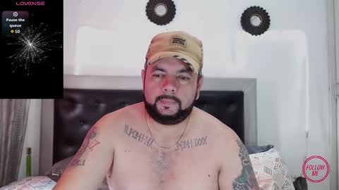 Snapshot of perverseveteranmanxxx chatting on October 2025 12:50:01 PM Carlos online show from October 2025 12:50:01 PM