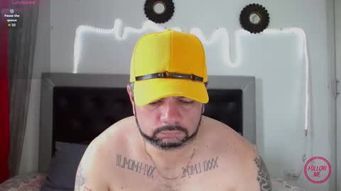 Snapshot of perverseveteranmanxxx chatting on October 2025 03:57:02 PM Carlos online show from October 2025 03:57:02 PM