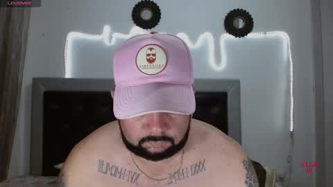 Snapshot of perverseveteranmanxxx chatting on November 2025 04:00:01 AM Carlos online show from November 2025 04:00:01 AM