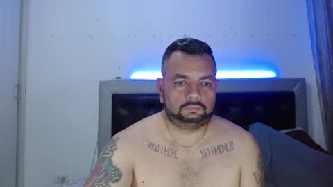 Snapshot of perverseveteranmanxxx chatting on March 2026 01:51:01 AM Carlos online show from March 2026 01:51:01 AM