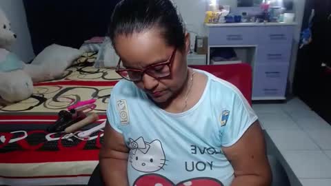 Snapshot of pervert_mommy_x chatting on April 2026 09:47:02 AM SAMY online show from April 2026 09:47:02 AM
