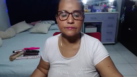 Snapshot of pervert_mommy_x chatting on May 2026 11:50:01 AM SAMY online show from May 2026 11:50:01 AM