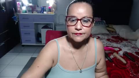 Snapshot of pervert_mommy_x chatting on June 2026 09:44:01 AM SAMY online show from June 2026 09:44:01 AM