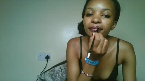Snapshot of petal_palette chatting on June 2026 01:30:02 AM Lolly online show from June 2026 01:30:02 AM