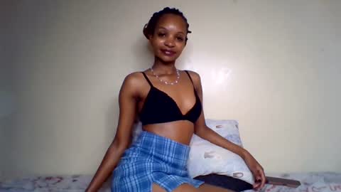Snapshot of petal_palette chatting on July 2026 05:07:02 PM Lolly online show from July 2026 05:07:02 PM
