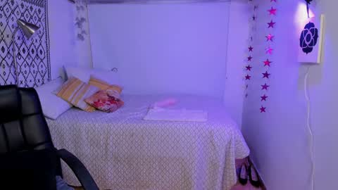 Snapshot of petalsrose_ chatting on January 2025 09:31:01 PM Rose online show from January 2025 09:31:01 PM