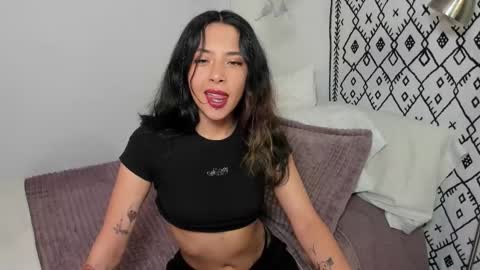 Snapshot of petalsrose_ chatting on February 2025 06:41:02 PM Rose online show from February 2025 06:41:02 PM