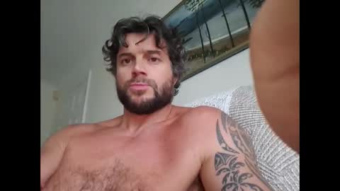 Snapshot of pete_le_meat chatting on June 2026 07:04:02 PM pete_le_meat online show from June 2026 07:04:02 PM