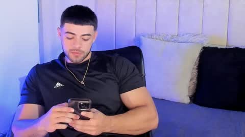 Snapshot of peter_jackson1 chatting on December 2024 08:44:01 PM peter jackson1 online show from December 2024 08:44:01 PM