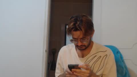 Snapshot of peter_x_annaud chatting on October 2025 11:18:01 AM FELIPE online show from October 2025 11:18:01 AM