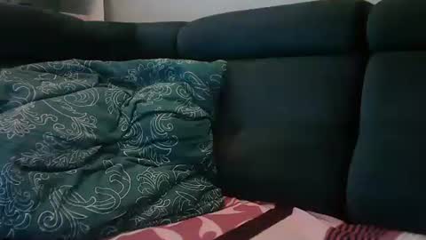 Snapshot of peterf83 chatting on February 2025 06:27:02 AM peterf83 online show from February 2025 06:27:02 AM