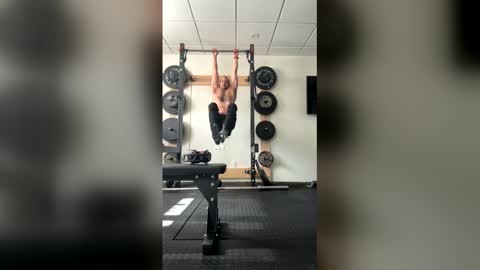 peteypete204 online show from April 2026 03:50:02 PM