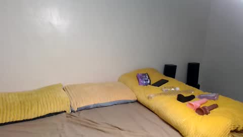 Anya online show from December 2025 09:25:01 AM