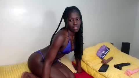 Anya online show from December 2025 10:39:02 PM