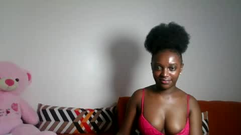 Snapshot of petite_asshley1 chatting on August 2026 12:42:01 AM Ashley online show from August 2026 12:42:01 AM