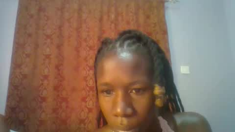 Snapshot of petite_chela chatting on January 2026 05:35:01 AM Chela online show from January 2026 05:35:01 AM