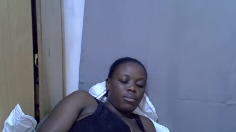 petite_melan online show from September 2025 06:52:01 PM