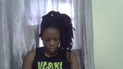 petite_melan online show from November 2025 10:03:02 AM