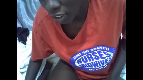 petite_melan online show from January 2026 08:22:02 PM