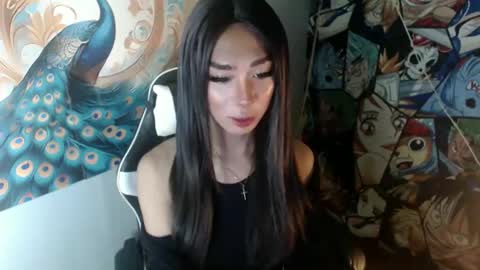 Snapshot of petite_yang chatting on February 2026 01:31:02 PM yang yang online show from February 2026 01:31:02 PM