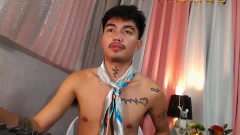 Snapshot of petiteasianx chatting on February 2025 07:37:01 AM Vrin online show from February 2025 07:37:01 AM