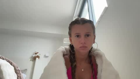 Snapshot of petitebaddie349 chatting on July 2026 09:43:02 PM petitebaddie349 online show from July 2026 09:43:02 PM