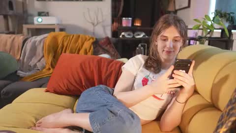 Snapshot of petitecut chatting on February 2026 11:36:01 PM caracal online show from February 2026 11:36:01 PM