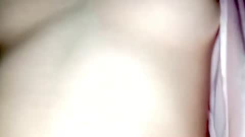 Snapshot of petiteivoryqueen chatting on June 2026 05:34:01 AM danna online show from June 2026 05:34:01 AM