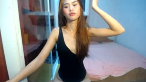 Snapshot of petitesquirtgirlxxx chatting on September 2025 06:52:02 PM petitesquirtgirlxxx online show from September 2025 06:52:02 PM