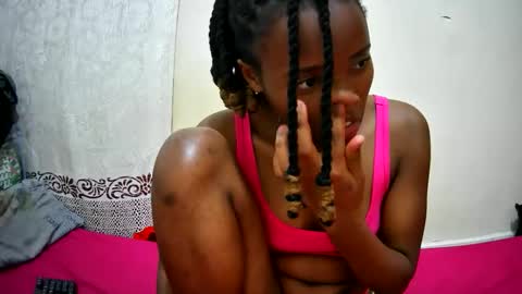 petitetasha online show from November 2025 12:46:02 AM