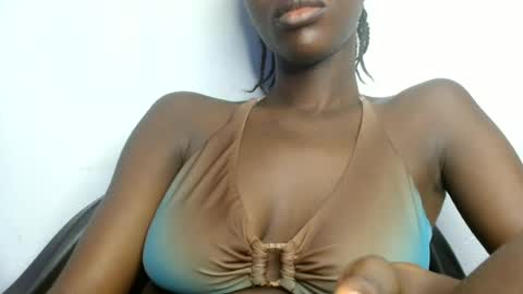 Snapshot of petitgirl88 chatting on July 2026 06:03:01 PM petitgirl88 online show from July 2026 06:03:01 PM
